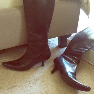 Designer Jill Stewart Black leather boots